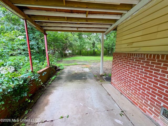 1159 W Mcdowell Road, Jackson, MS 39204