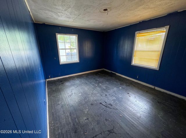 1159 W Mcdowell Road, Jackson, MS 39204