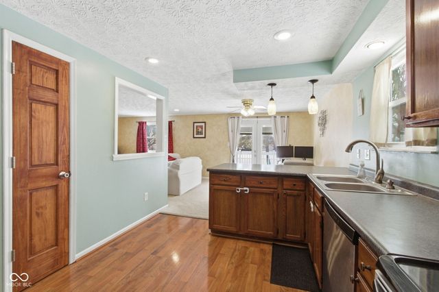 7303 Trestle Way Court, Indianapolis, IN 46256