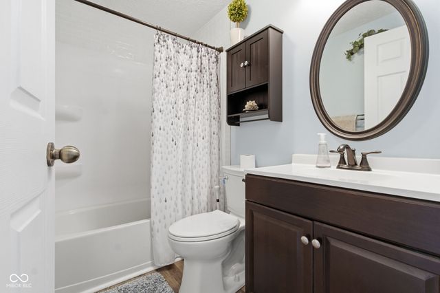 7303 Trestle Way Court, Indianapolis, IN 46256