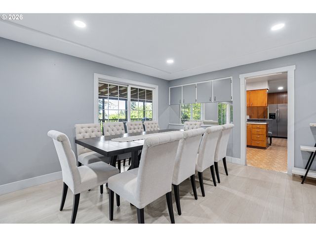12441 Se KNAPP St, Portland, OR 97236