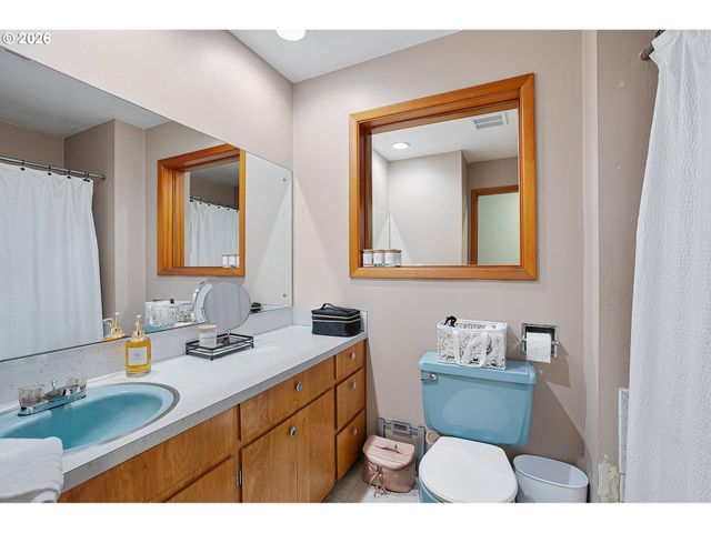 12441 Se KNAPP St, Portland, OR 97236