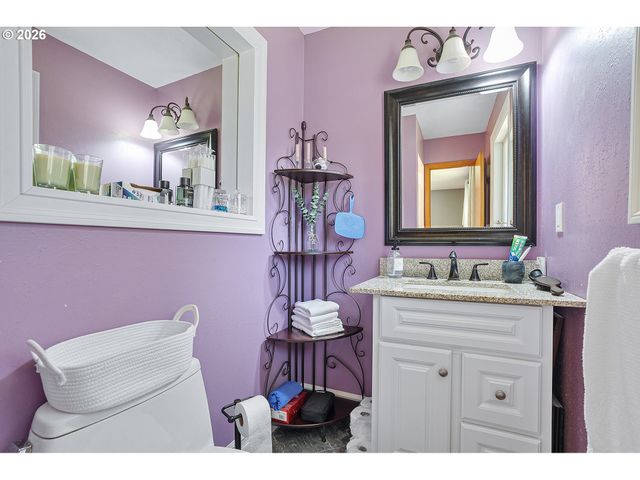 12441 Se KNAPP St, Portland, OR 97236