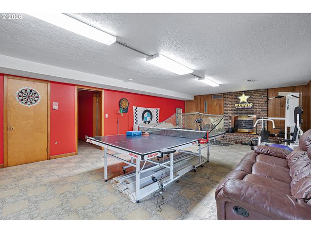 12441 Se KNAPP St, Portland, OR 97236