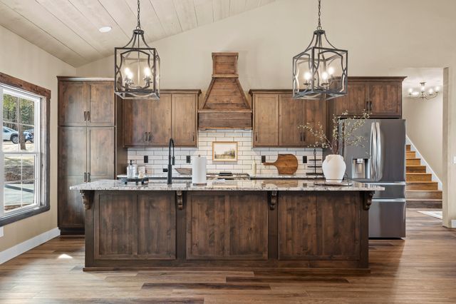 365 Green Cypress Lane, Shell Knob, MO 65747