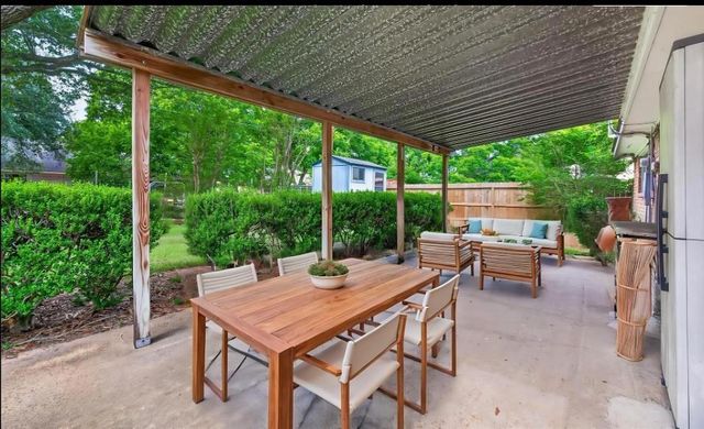 2220 Ripple Creek Drive, Rosenberg, TX 77471