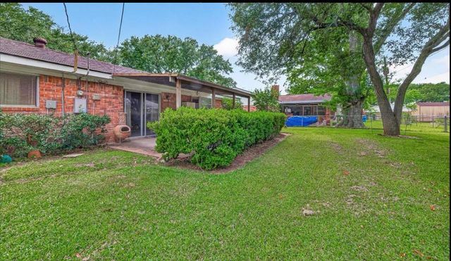 2220 Ripple Creek Drive, Rosenberg, TX 77471