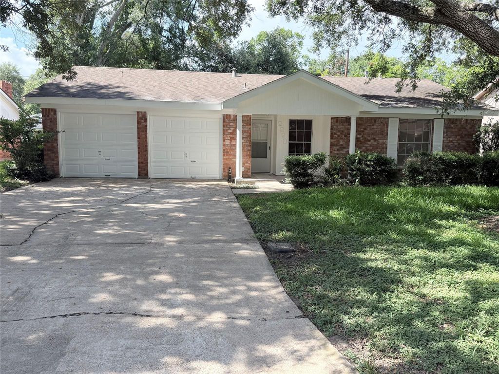 2220 Ripple Creek Drive, Rosenberg, TX 77471