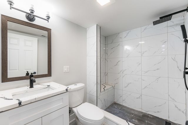 1121 E 82nd Place, Chicago, IL 60619