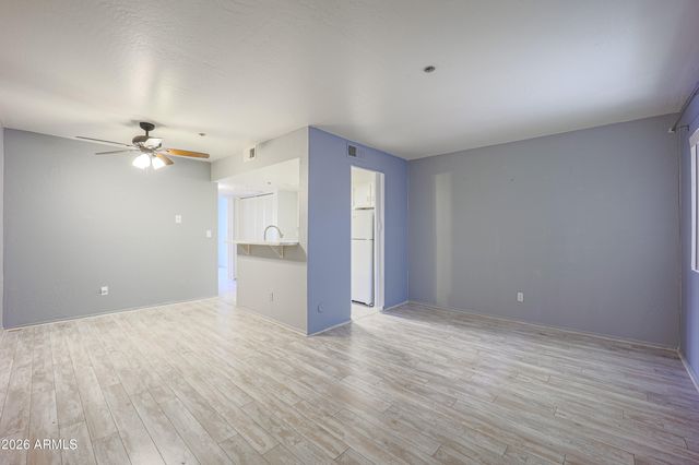 12123 W BELL Road 103, Surprise, AZ 85378