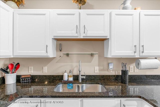 2064 Central Park Drive, Okemos, MI 48864