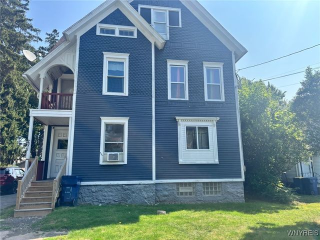 271 Locust Street, Lockport City, NY 14094