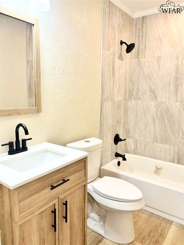 1670 HAWES AVENUE, Wichita Falls, TX 76301