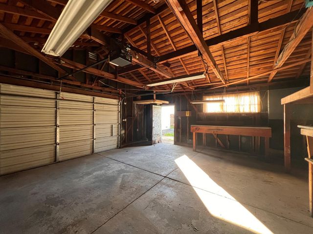 5250 Emerson Rd, Sacramento, CA 95820