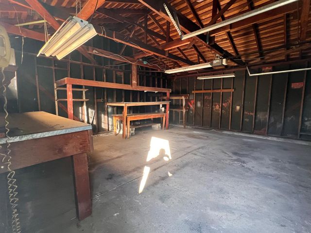 5250 Emerson Rd, Sacramento, CA 95820