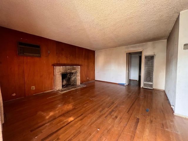 5250 Emerson Rd, Sacramento, CA 95820