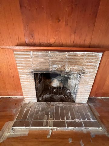 5250 Emerson Rd, Sacramento, CA 95820