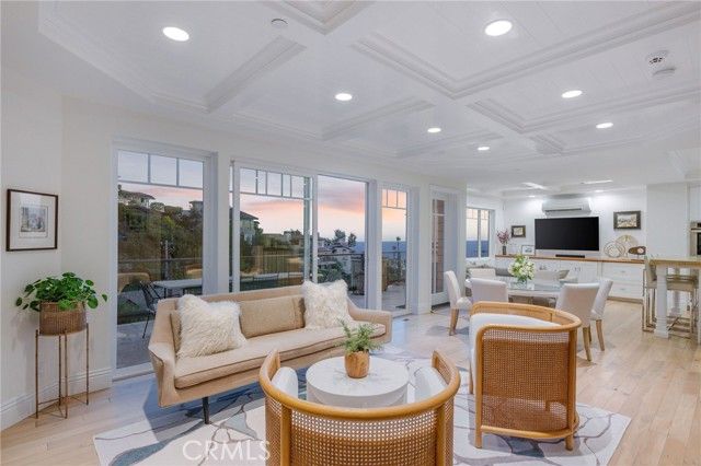 846 Diamond Street, Laguna Beach, CA 92651