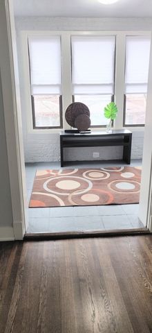 6210 S Eberhart Avenue 1N, Chicago, IL 60637