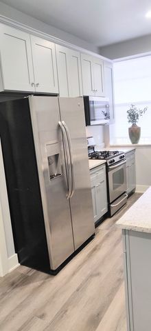 6210 S Eberhart Avenue 1N, Chicago, IL 60637