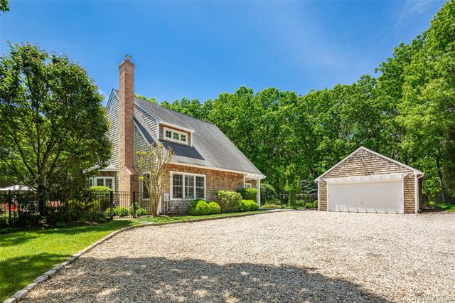 20 Spinnaker Way, Southampton, NY 11968