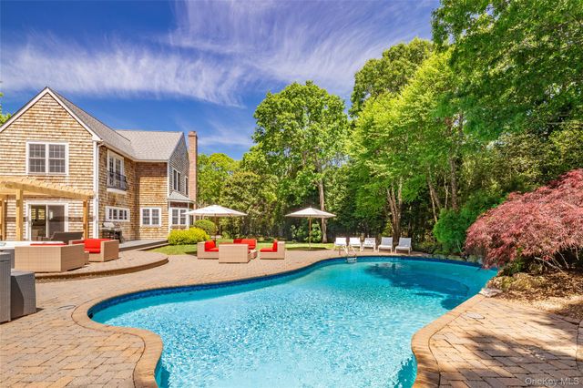 20 Spinnaker Way, Southampton, NY 11968
