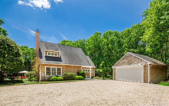 20 Spinnaker Way, Southampton, NY 11968