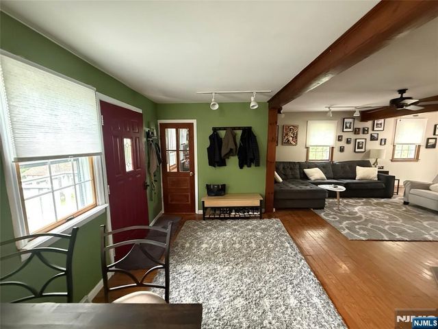 43 Bellot Road, Ringwood, NJ 07456