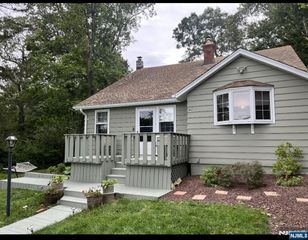 43 Bellot Road, Ringwood, NJ 07456