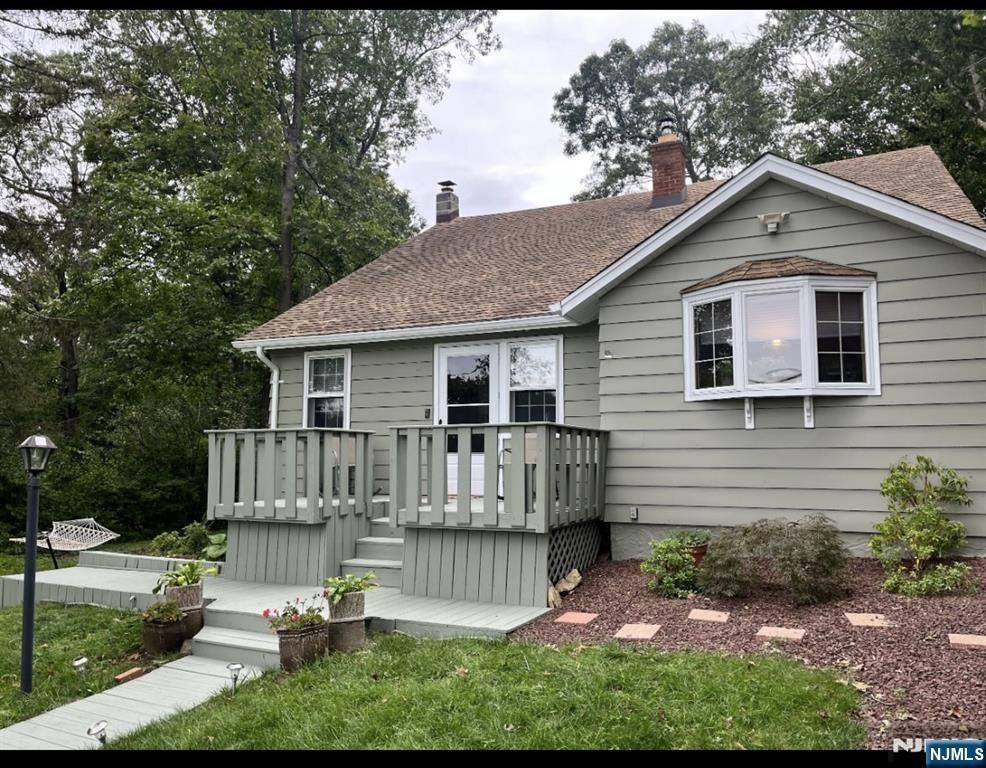 43 Bellot Road, Ringwood, NJ 07456
