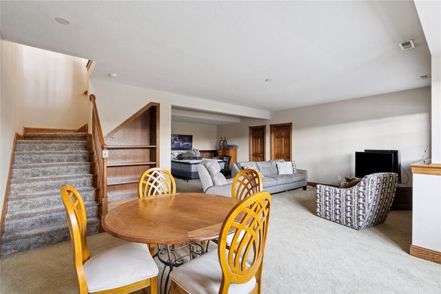 6980 Cody Drive 3, West Des Moines, IA 50266