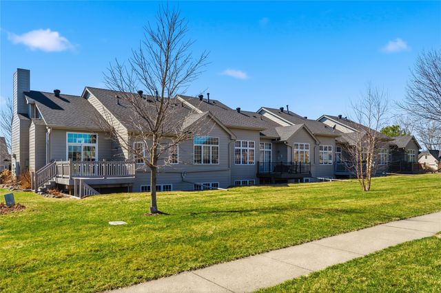 6980 Cody Drive 3, West Des Moines, IA 50266