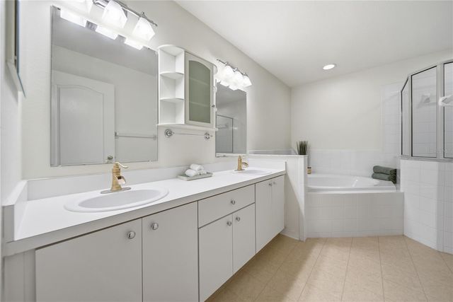 24504 MISTWOOD COURT, Lutz, FL 33559