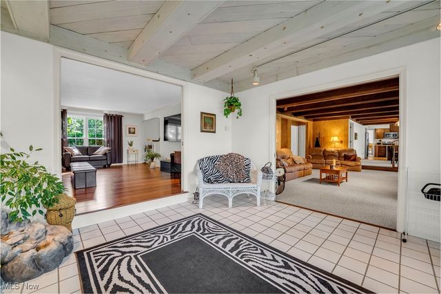 18162 Fawn Circle, Strongsville, OH 44136