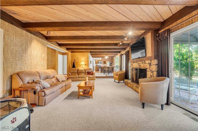 18162 Fawn Circle, Strongsville, OH 44136