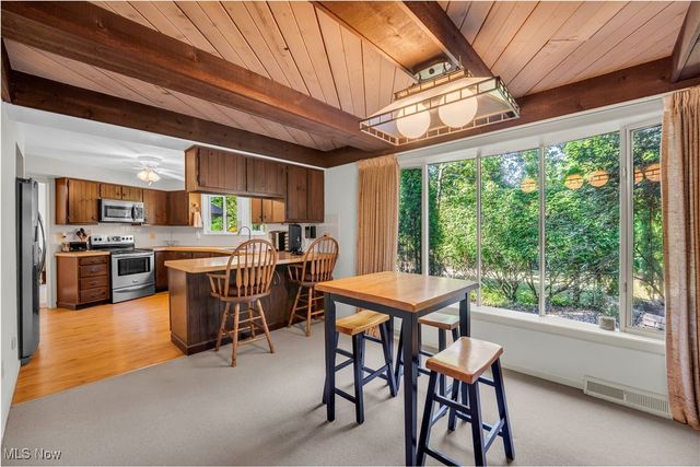 18162 Fawn Circle, Strongsville, OH 44136