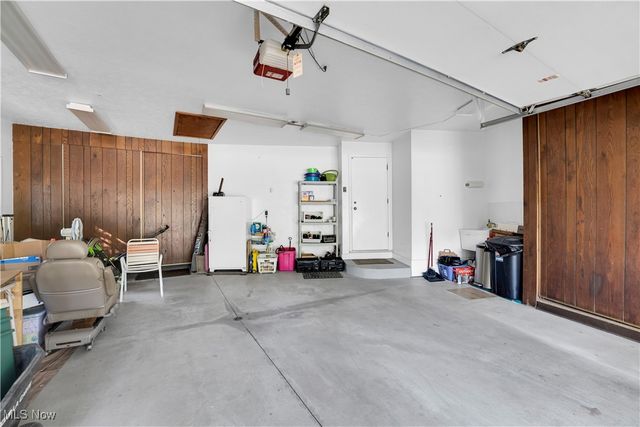 18162 Fawn Circle, Strongsville, OH 44136