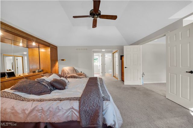 18162 Fawn Circle, Strongsville, OH 44136