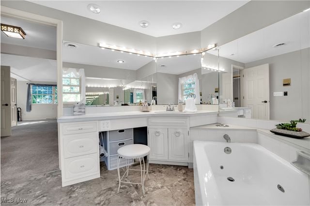 18162 Fawn Circle, Strongsville, OH 44136