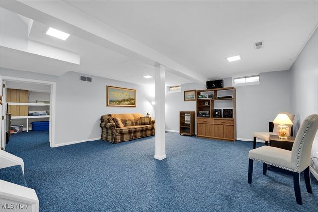 18162 Fawn Circle, Strongsville, OH 44136