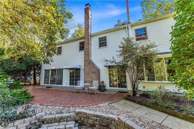 18162 Fawn Circle, Strongsville, OH 44136