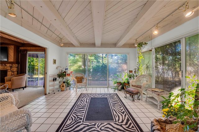 18162 Fawn Circle, Strongsville, OH 44136