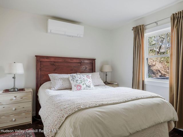 7 Karlstadt Road, Windham, NY 12496