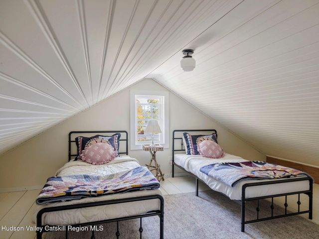 7 Karlstadt Road, Windham, NY 12496