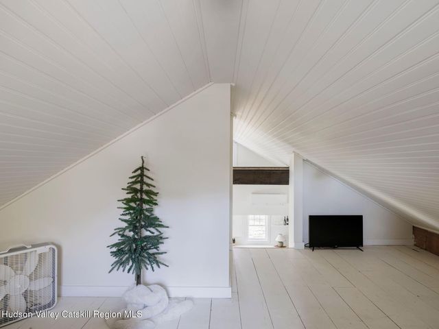 7 Karlstadt Road, Windham, NY 12496