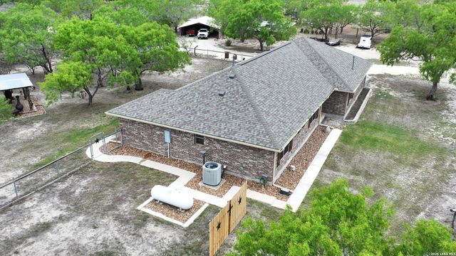 530 Pr D47, Charlotte, TX 78011