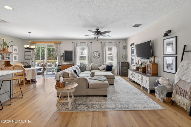 4683 PINE LAKE Drive, Middleburg, FL 32068