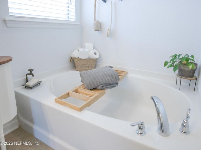 4683 PINE LAKE Drive, Middleburg, FL 32068