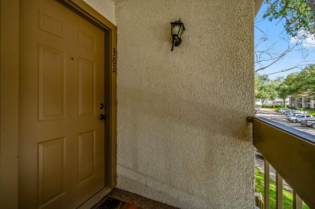 12100 Melville Drive 302C, Montgomery, TX 77356