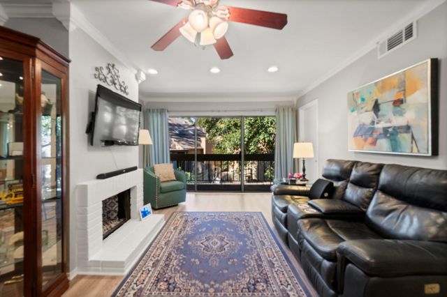 12100 Melville Drive 302C, Montgomery, TX 77356